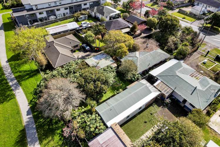 498 Swanson Road Ranui_11