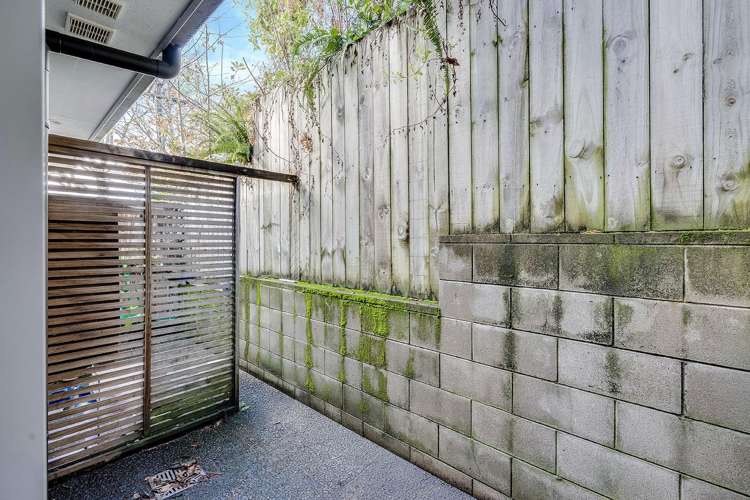 C/8/30 Hunter Street 500063_8