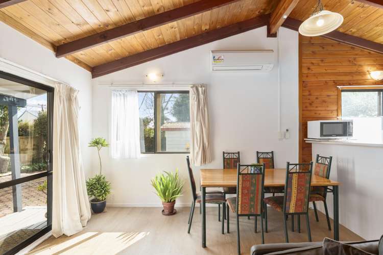 2/391 West Coast Road Glen Eden_12