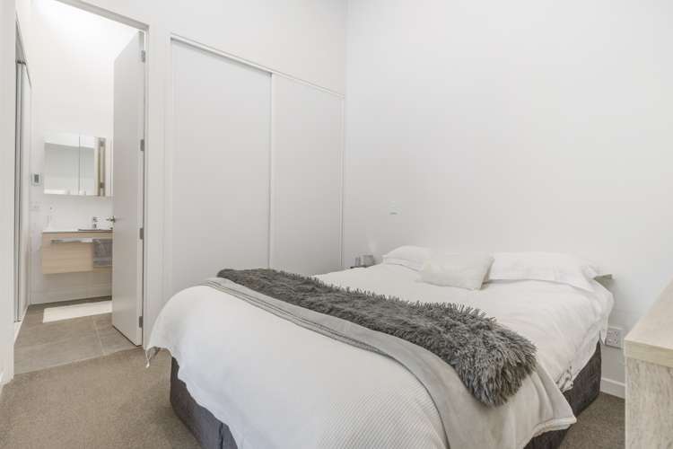 363 Murphys Road Flat Bush_7