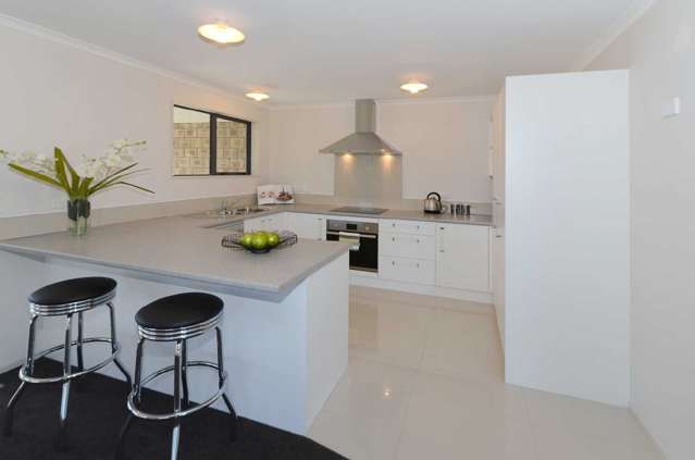 16 Max Landing 1073_2