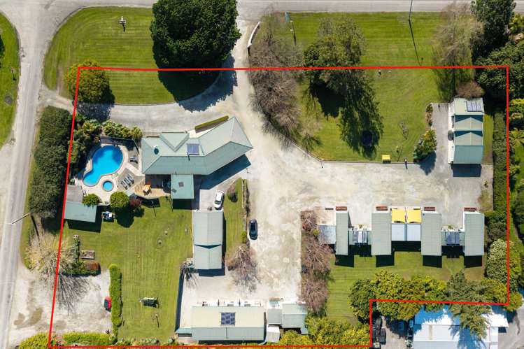 60 Main Road Makaraka_1