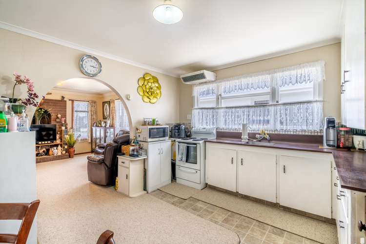 398 Saint Andrew Street Glengarry_3