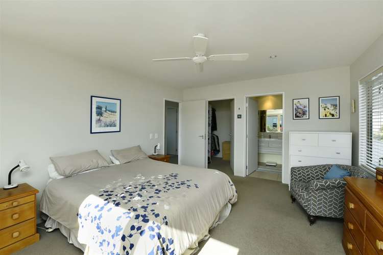 1 Monro Way The Wood_12