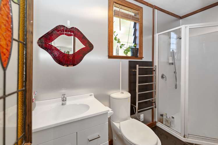 52 Opanuku Road Henderson Valley_11