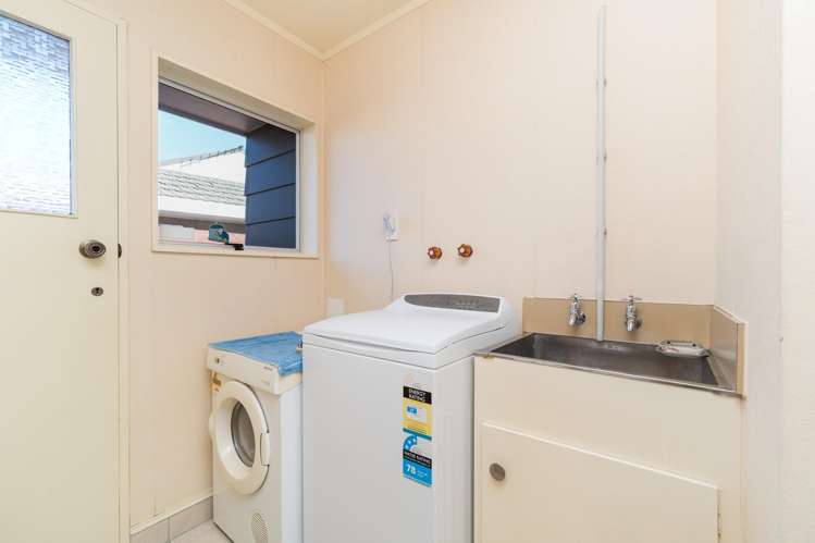 54 Pencarrow Street Highbury_36