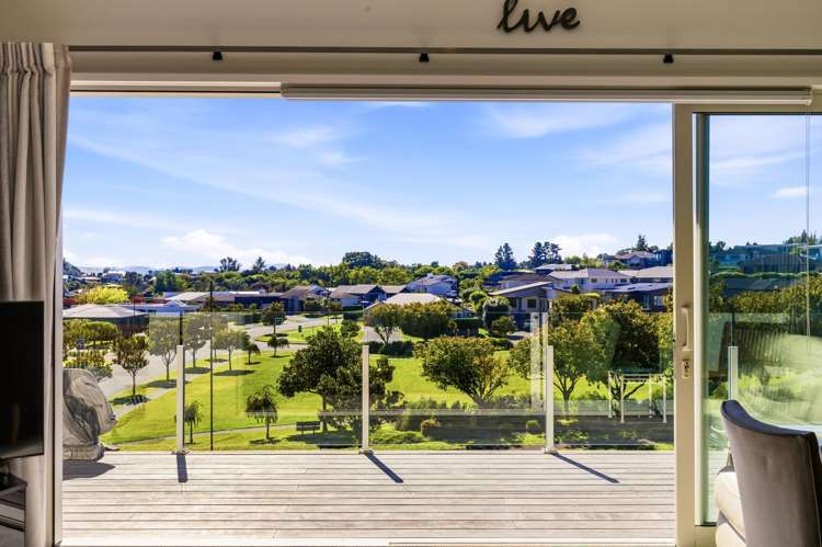 16 Botanical Heights Drive Waipahihi_2