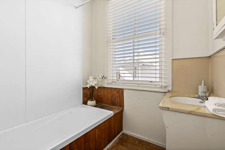 42 Latham Street Napier South_14