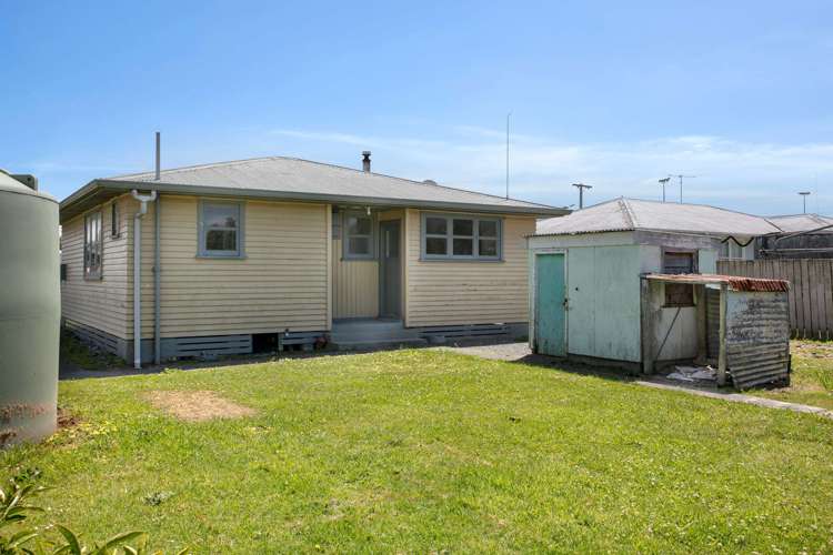 10 Currie Street Te Karaka_20