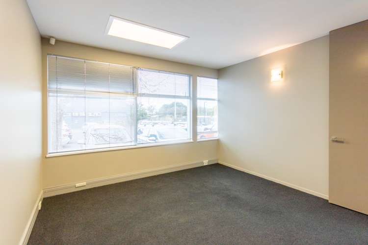 1B/41 Taharoto Road Takapuna_5