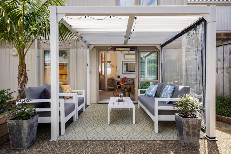 2/5 Wesley Avenue Mount Albert_19