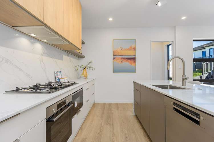 52 Tipu Crescent Milldale_9