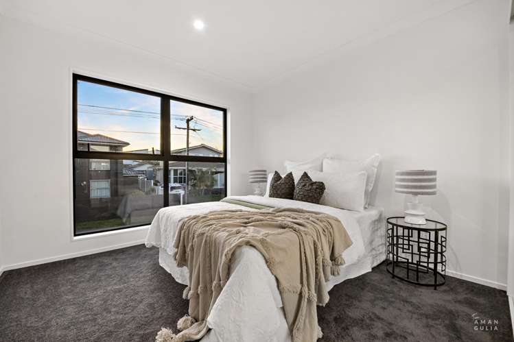 75 Titirangi Road New Lynn_10