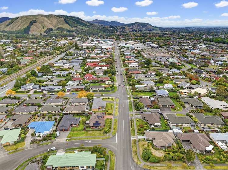 4 Cranbrook Grove Waikanae_2