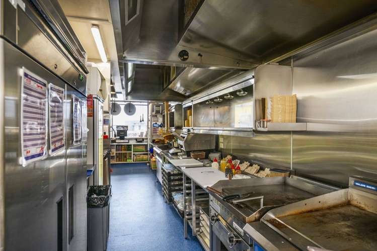 G03-G06/102 Pakuranga Road Pakuranga_10