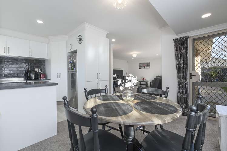 7 Meadowland Street Matua_6