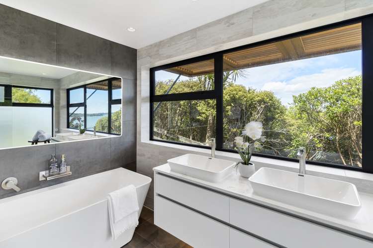 66 Kennedy Point Road Surfdale_15