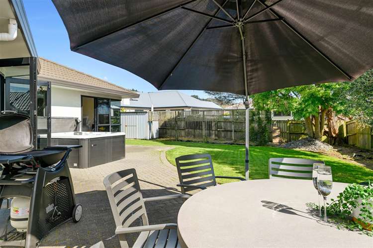 65 Basley Road Owhata_19