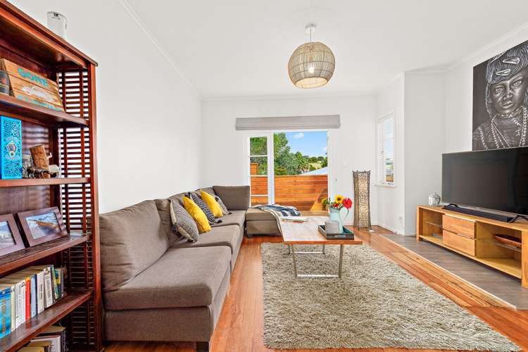 2/87a Woodglen Road Glen Eden_13