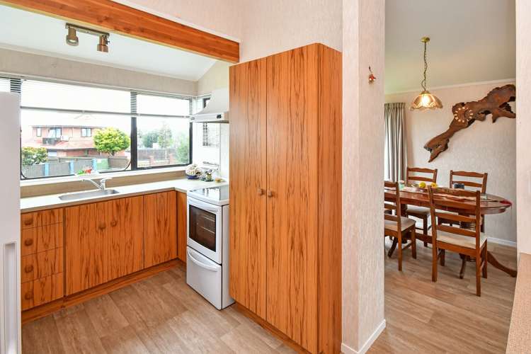 4 Greenstone Place Clover Park_13