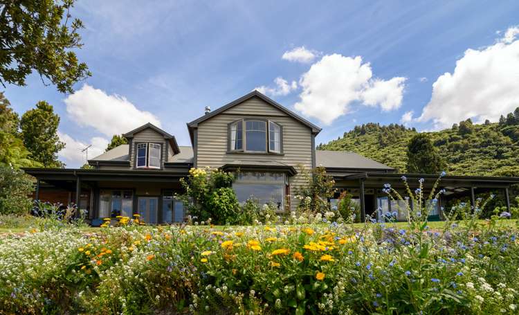 360 Spencer Road Lake Tarawera_13