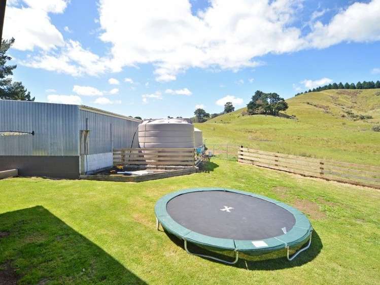 100 Castle Hill Road Eketahuna_18