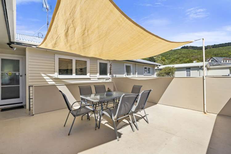 38 Larsen Crescent Tawa_12