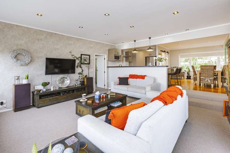 62a Wharf Road Clarks Beach_2