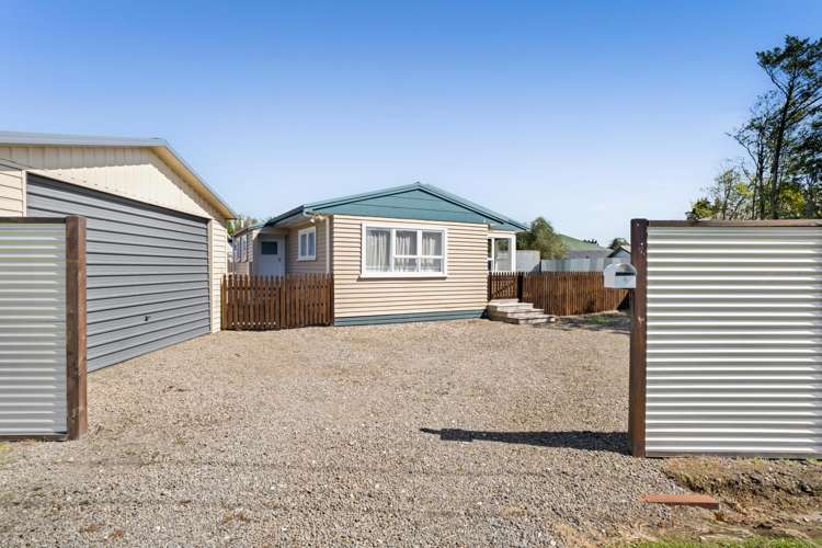 4 Standish Street Inglewood_14