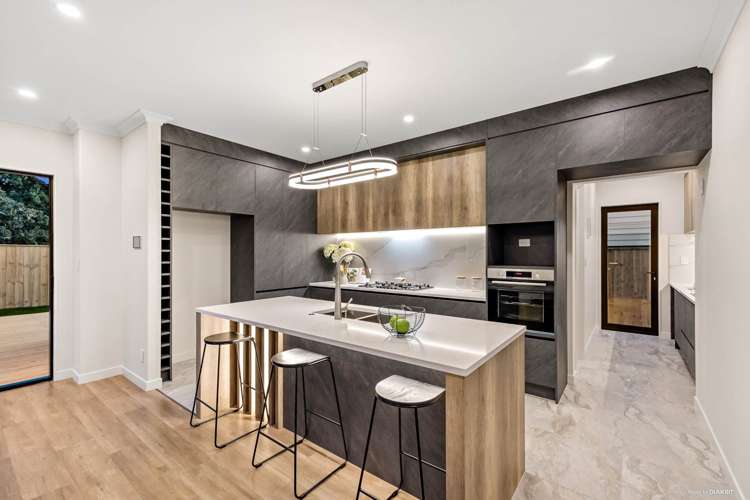 8 Hughs Way Flat Bush_5