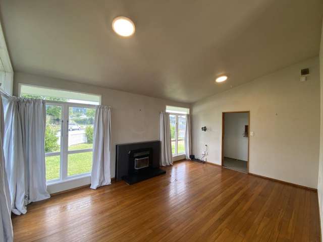 43 Tennyson Crescent Stoke_3