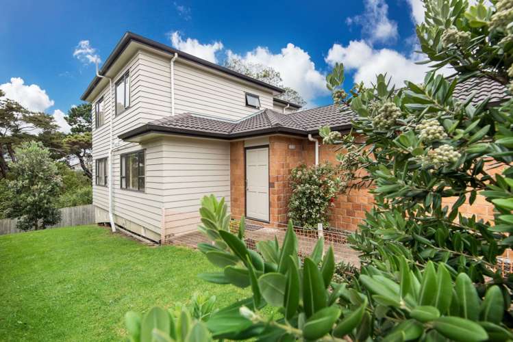 17 Riverglade Parkway Te Atatu South_1