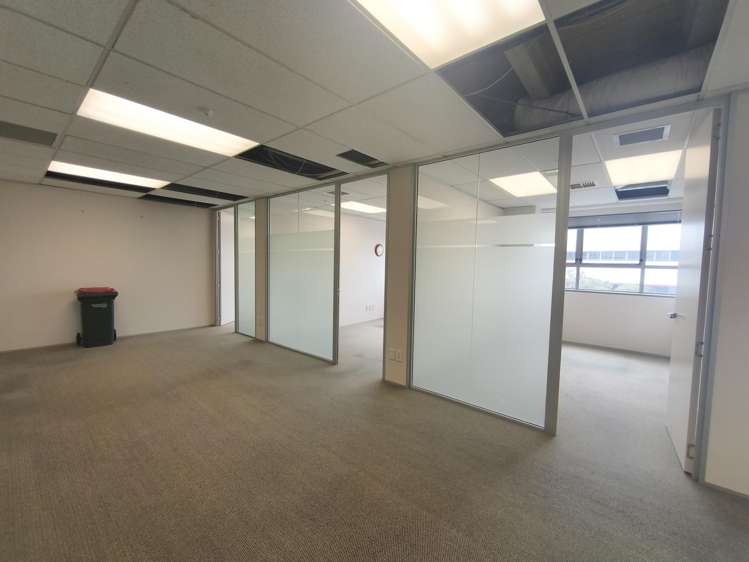 Suites 3 and 4/507 Lake Road Takapuna_1