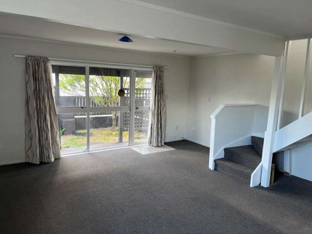 5/5 Thorn Place Papatoetoe_1