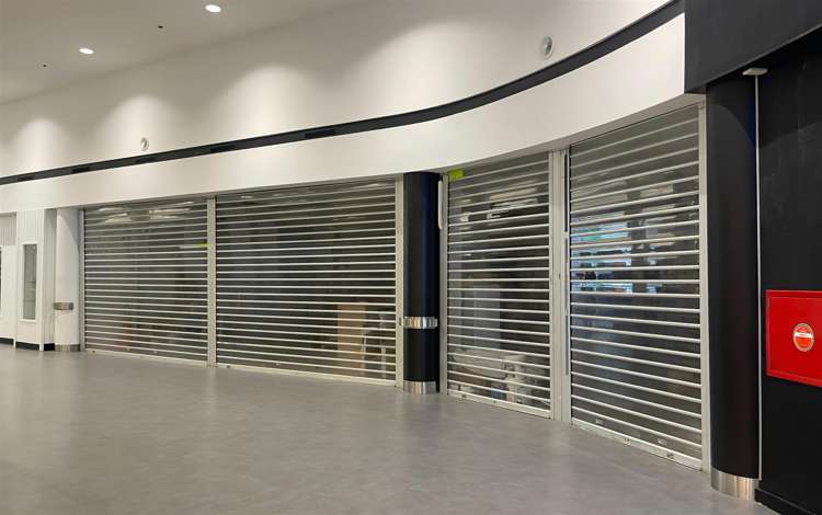 Shop F06 Birkenhead Ave & Highbury Bypass Birkenhead_1