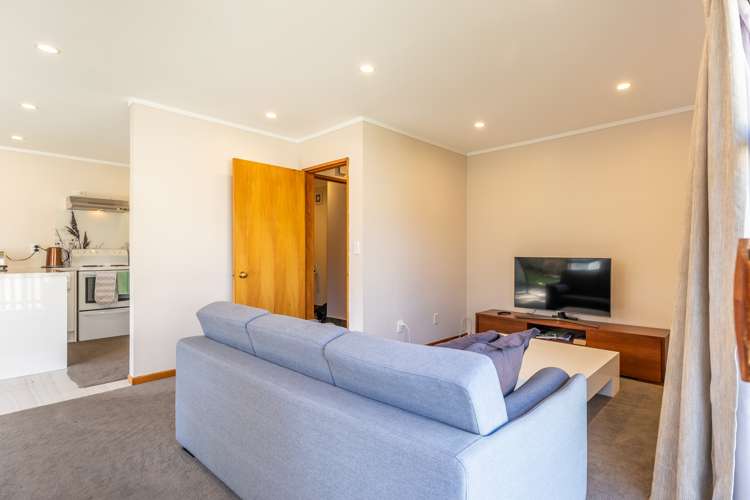 1/42 Hallenstein Street Queenstown_8