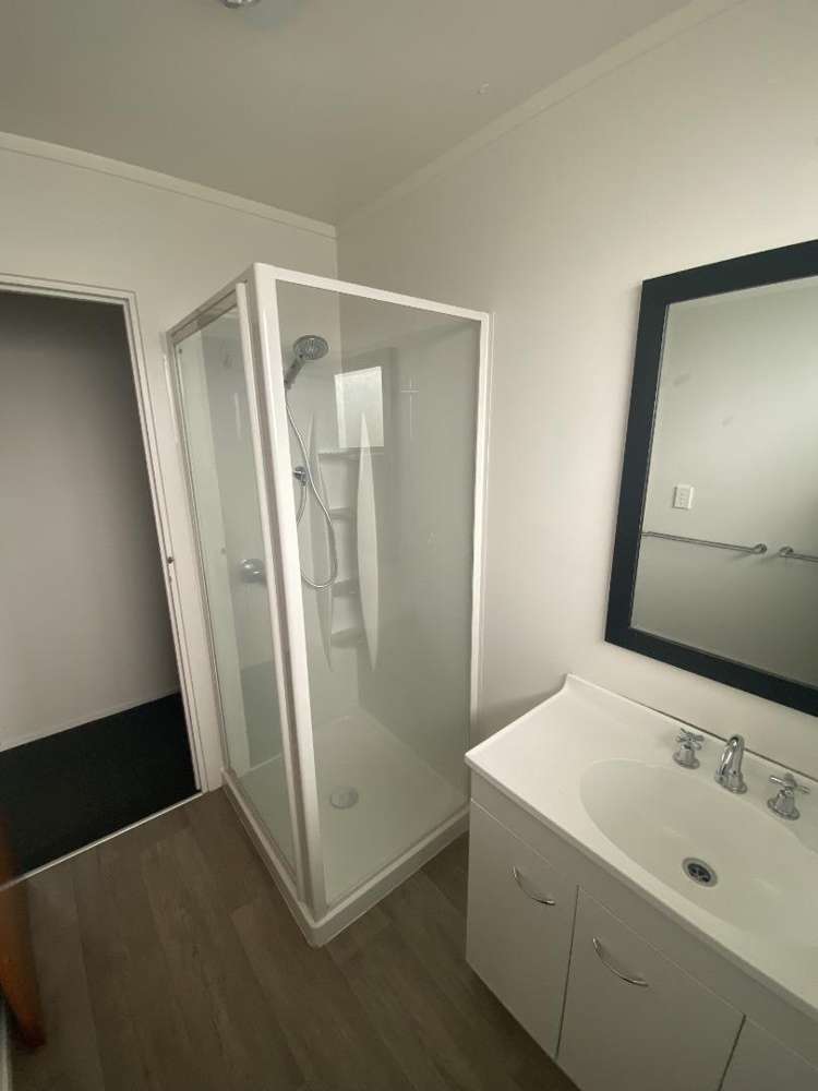 4c Tui Avenue 1066_8