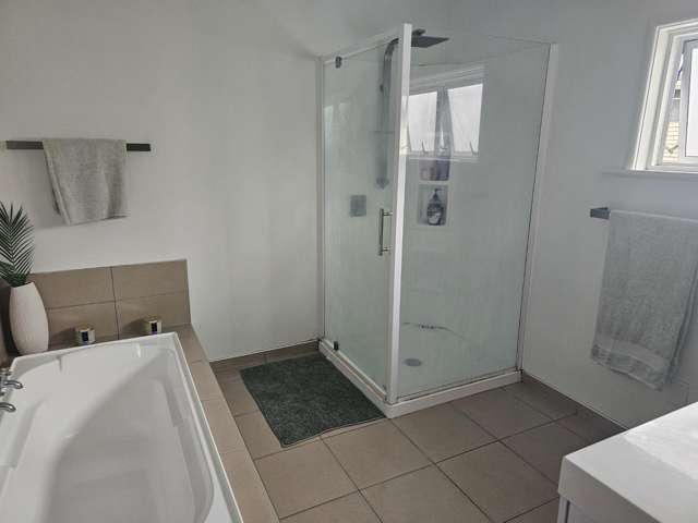 1b Cassino Crescent Onekawa_3