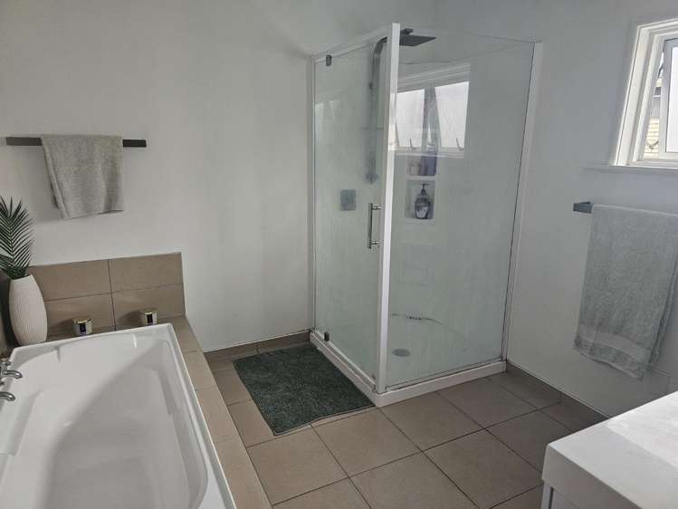 1b Cassino Crescent Onekawa_3