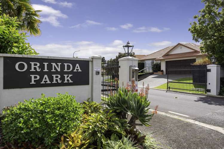 15 Gillett Place Botany Downs_22