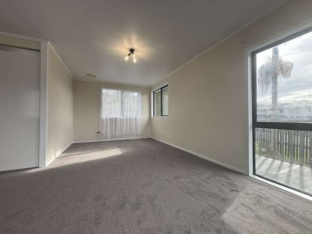 168 Solar Road Glen Eden_1