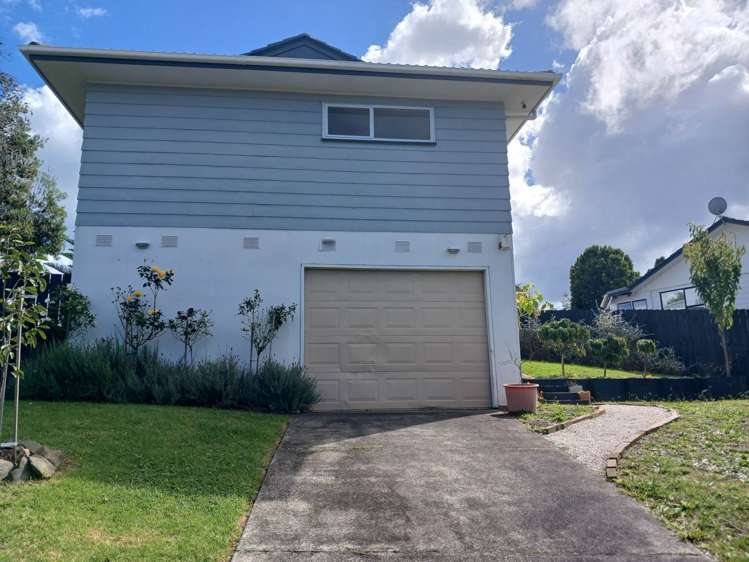 49 Solar Road Glen Eden_11