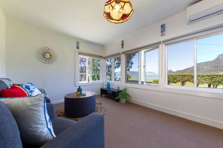 1220 Huia Road Huia_5