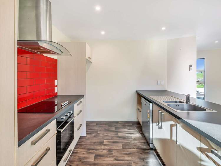 3 Mowhia Grove Waitarere Beach_6