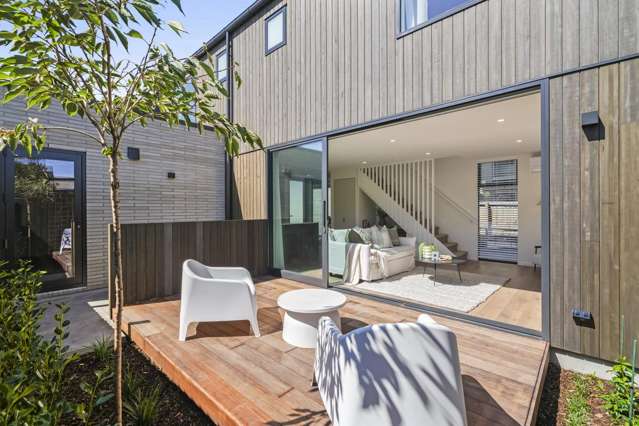 2/31 Rutland Street Saint Albans_1