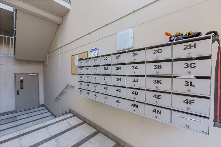 2a/20 Charlotte Street Eden Terrace_13