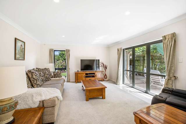 6 Armstrong Way Waiuku_3