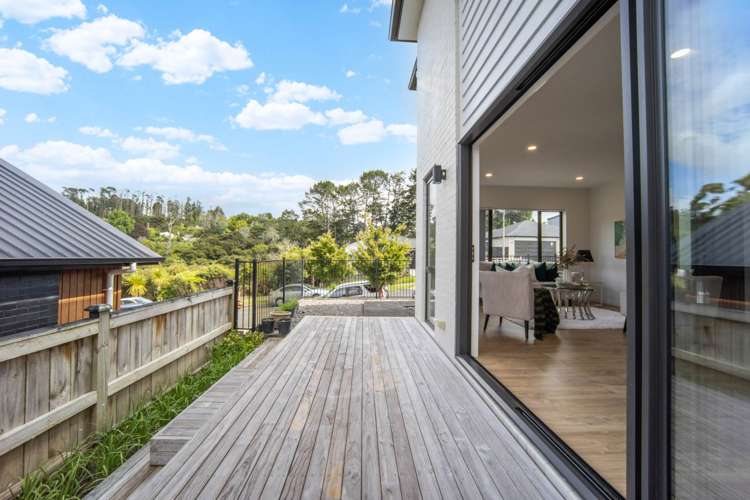 12 Kaimai Avenue Massey_15