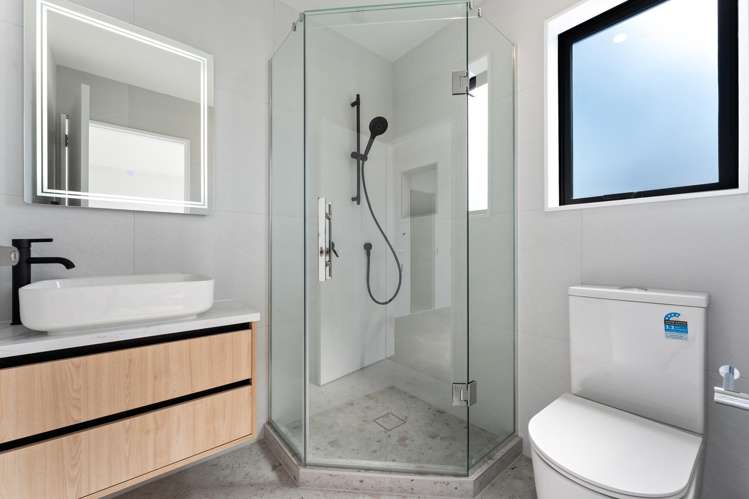 729A Massey Road Mangere_14