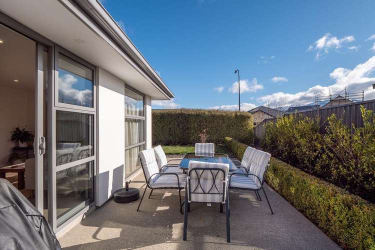 63 Risinghurst Terrace Lower Shotover_13